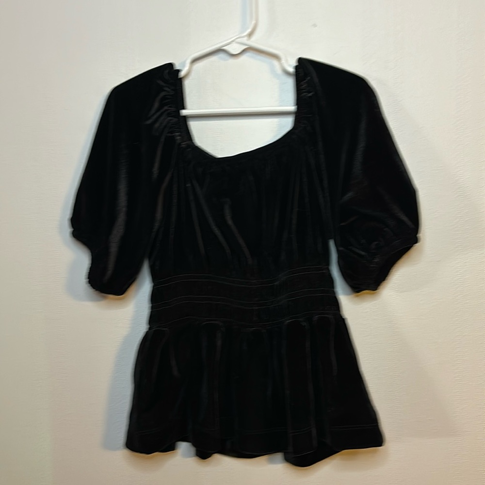 Girls size 8 peplum top